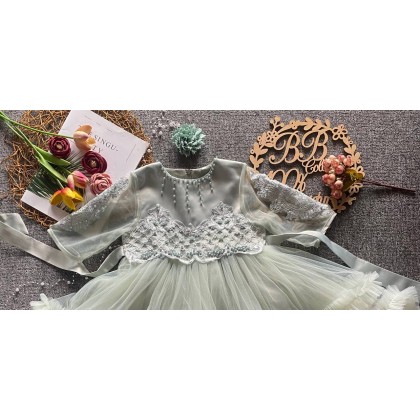 PRINCESS BABY GOWN 680- (W HEADBAND) 88031 PRINCESS BABY GOWN 680- (W HEADBAND) 88031