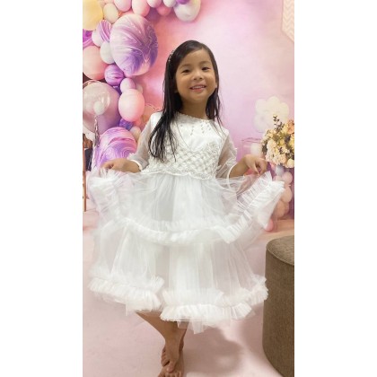 PRINCESS BABY GOWN 680- (W HEADBAND) 88031 PRINCESS BABY GOWN 680- (W HEADBAND) 88031