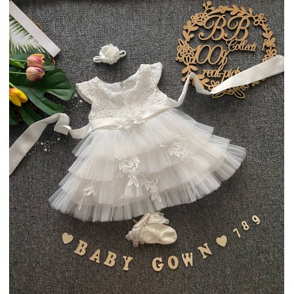 PRINCESS BABY GOWN 789-WITH HEADBAND + SOCKS - [80734]